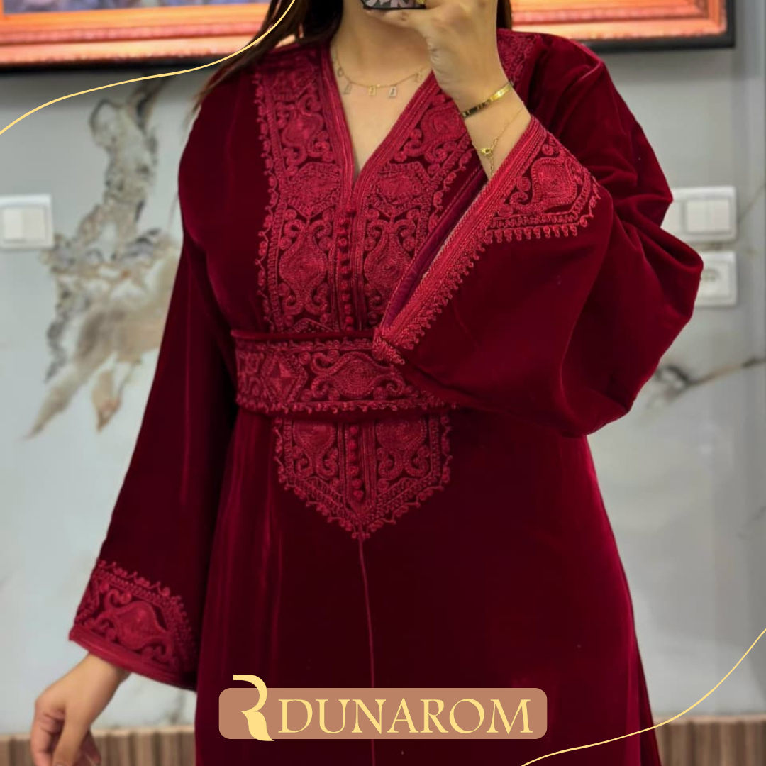 😍✨ قفطان مبرة تاج الفاخر